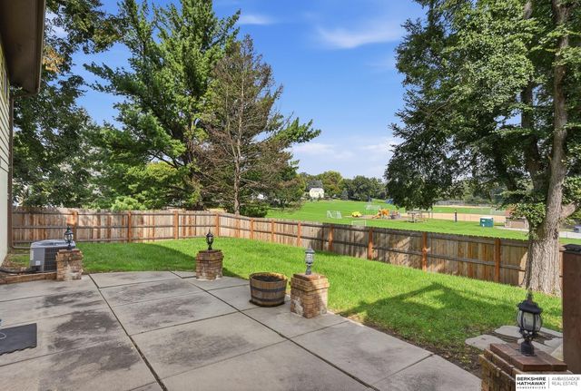 3023 N 75th Avenue, Omaha, NE 68134