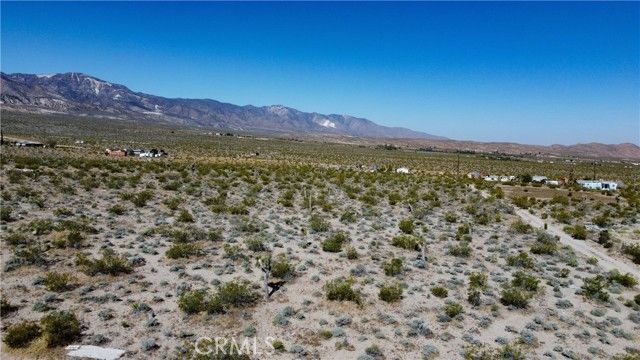 765 Cloud Road, Lucerne Valley, CA 92356