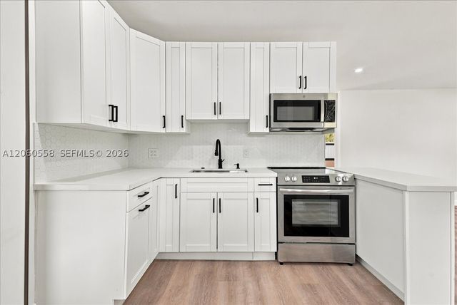 14035 NW 6th Ave, North Miami, FL 33168