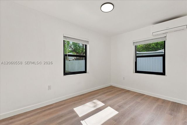 14035 NW 6th Ave, North Miami, FL 33168
