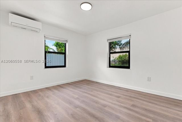 14035 NW 6th Ave, North Miami, FL 33168
