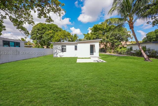 14035 NW 6th Ave, North Miami, FL 33168