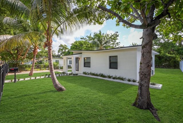 14035 NW 6th Ave, North Miami, FL 33168