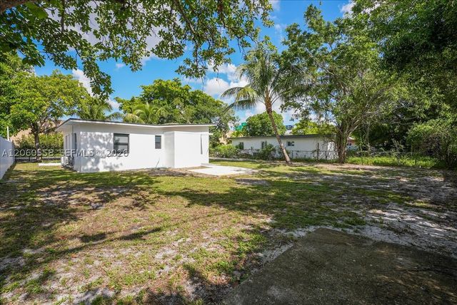 14035 NW 6th Ave, North Miami, FL 33168