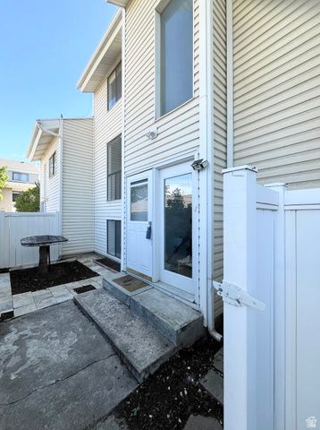 227 S WEST LN, Provo, UT 84601