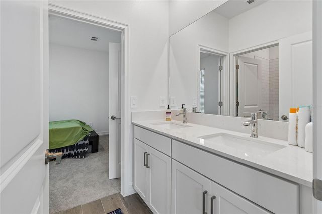 18542 SERENE LAKE LOOP, Lutz, FL 33548