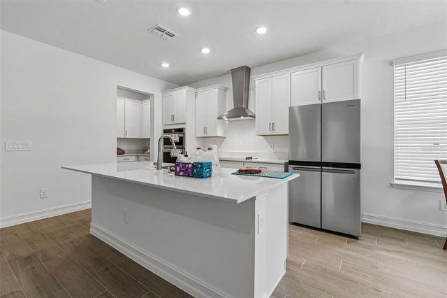 18542 SERENE LAKE LOOP, Lutz, FL 33548