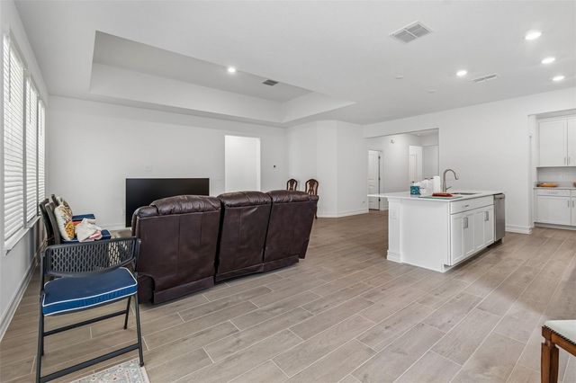 18542 SERENE LAKE LOOP, Lutz, FL 33548