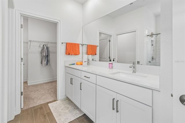 18542 SERENE LAKE LOOP, Lutz, FL 33548