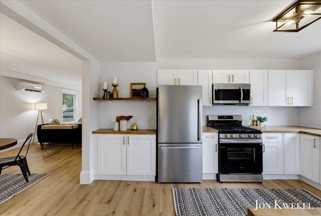 523 Elm Street SE, Lowell, MI 49331
