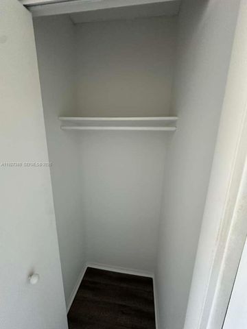 15600 NW 7th Ave 311, Miami, FL 33169