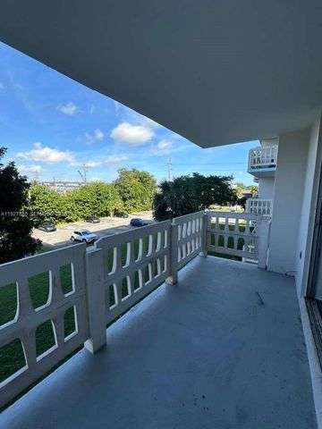 15600 NW 7th Ave 311, Miami, FL 33169