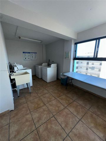 15600 NW 7th Ave 311, Miami, FL 33169