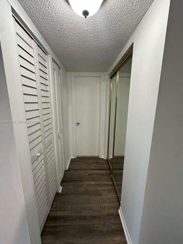 15600 NW 7th Ave 311, Miami, FL 33169