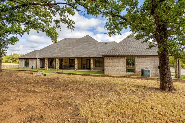 1025 County Road 913, Joshua, TX 76058