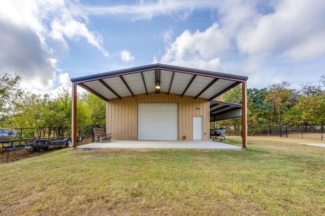 1025 County Road 913, Joshua, TX 76058