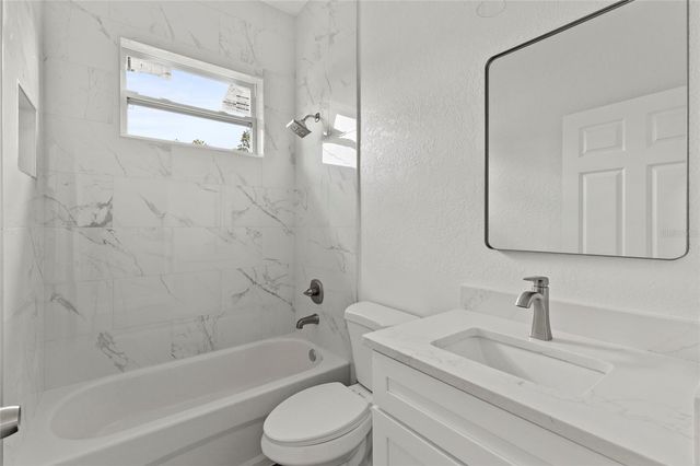 3707 20TH STREET E, Bradenton, FL 34208