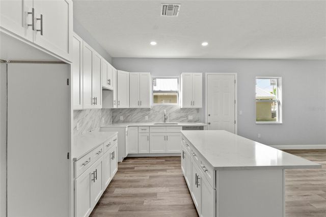 3707 20TH STREET E, Bradenton, FL 34208