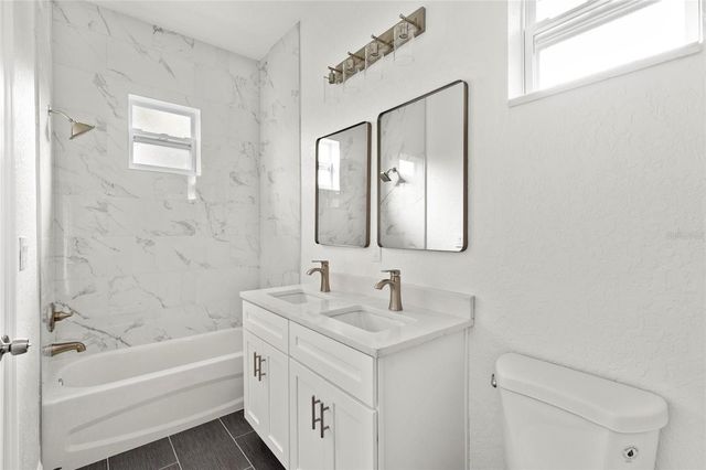 3707 20TH STREET E, Bradenton, FL 34208