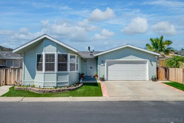 15935 Spring Oaks Rd 124, El Cajon, CA 92021