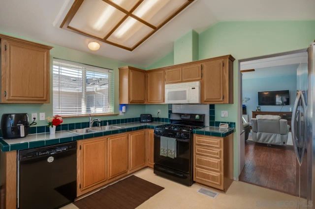15935 Spring Oaks Rd 124, El Cajon, CA 92021