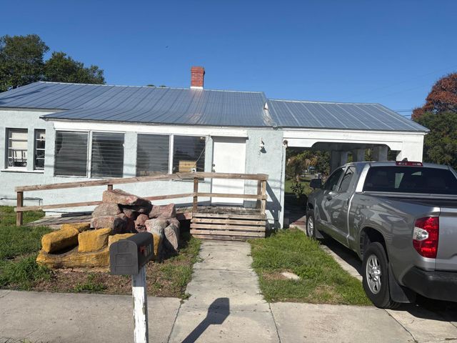 701 S 13th Street, Fort Pierce, FL 34950