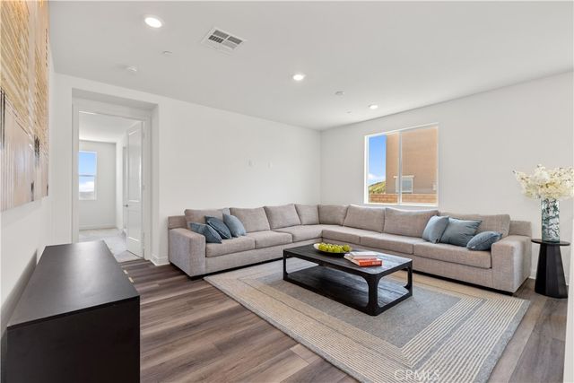2725 Sierra Bella Drive, Corona, CA 92882