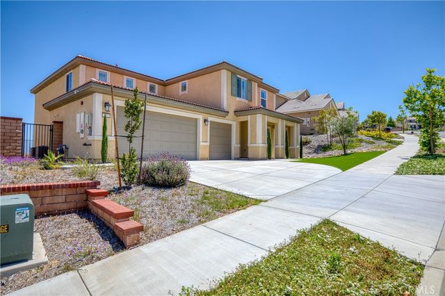 2725 Sierra Bella Drive, Corona, CA 92882