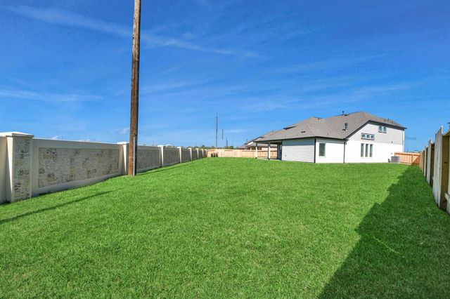 18630 Serapis Street, Fresno, TX 77545