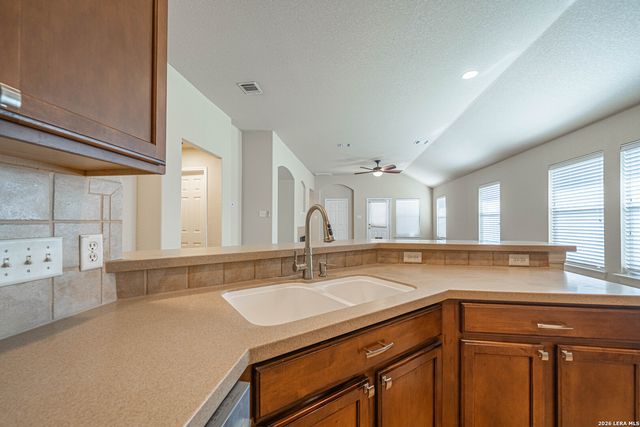 11723 Pandorea, San Antonio, TX 78253