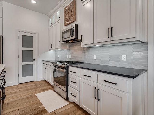 5721 Goldstone Court, Mustang, OK 73064