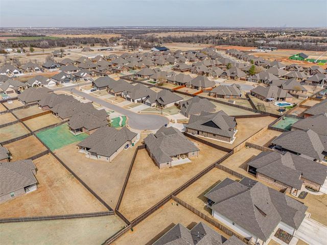 5721 Goldstone Court, Mustang, OK 73064