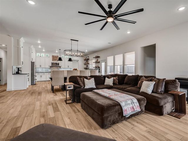 5721 Goldstone Court, Mustang, OK 73064