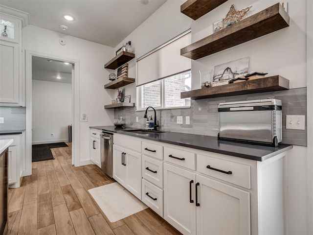 5721 Goldstone Court, Mustang, OK 73064