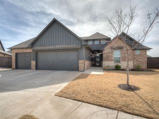 5721 Goldstone Court, Mustang, OK 73064