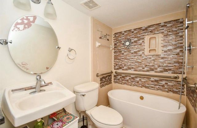 7459 Brompton Street 7459, Houston, TX 77025