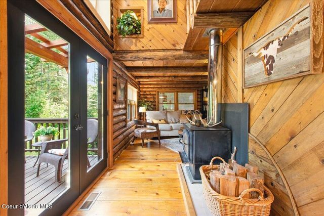 455 Juneberry Lane, Priest River, ID 83856