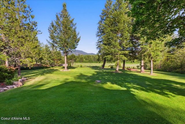 455 Juneberry Lane, Priest River, ID 83856