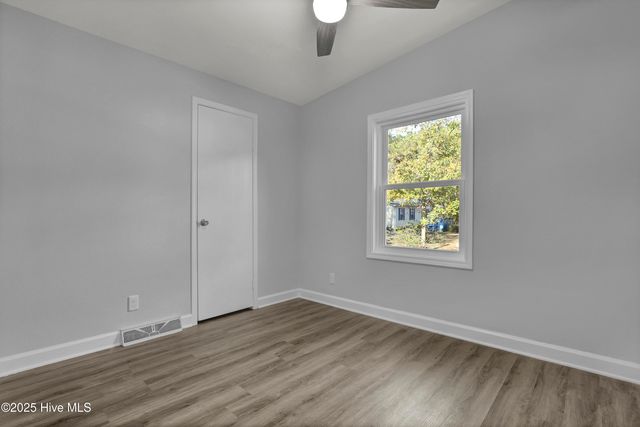 270 Williams Store Road, Hampstead, NC 28443