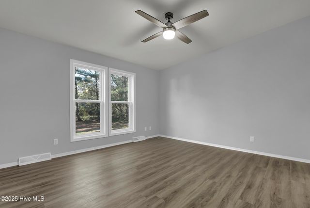 270 Williams Store Road, Hampstead, NC 28443