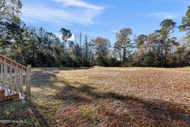 270 Williams Store Road, Hampstead, NC 28443