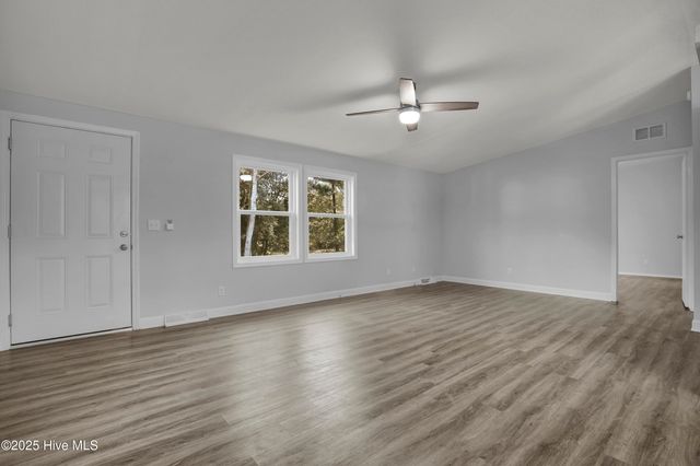 270 Williams Store Road, Hampstead, NC 28443