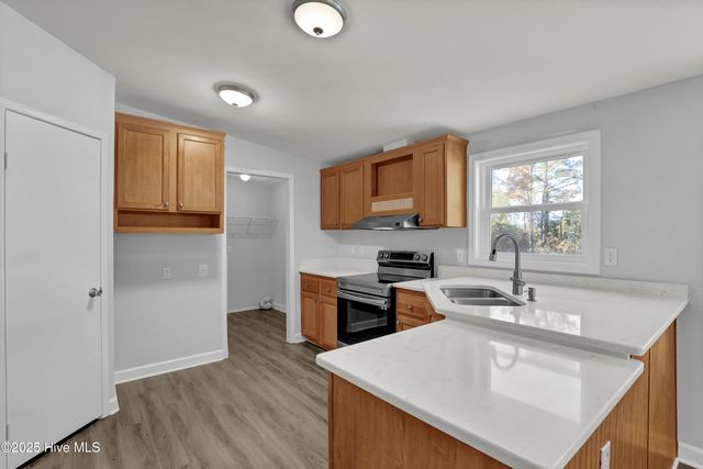 270 Williams Store Road, Hampstead, NC 28443