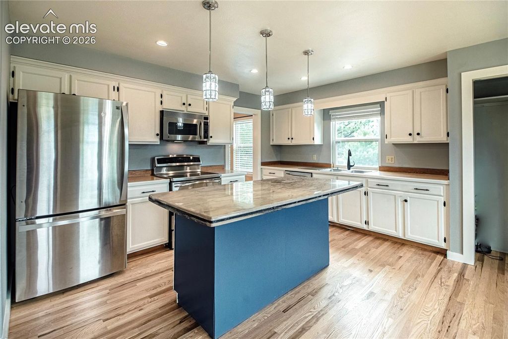 5230 Champagne Drive, Colorado Springs, CO 80919 — photo 3
