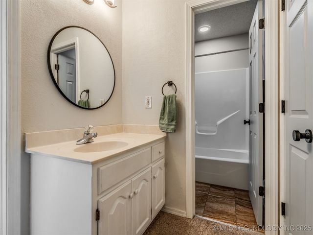 7722 N 130th East Avenue, Owasso, OK 74055