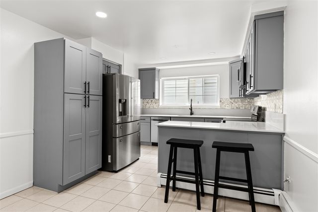 22589 Bell Brook Street, Southfield, MI 48034