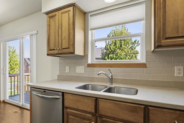 9332 HARVEST MOON LANE, Verona, WI 53593