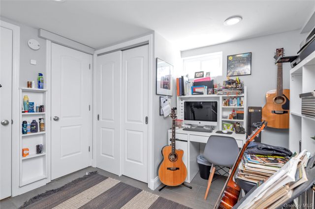 324 Beebe Road, Mineola, NY 11501