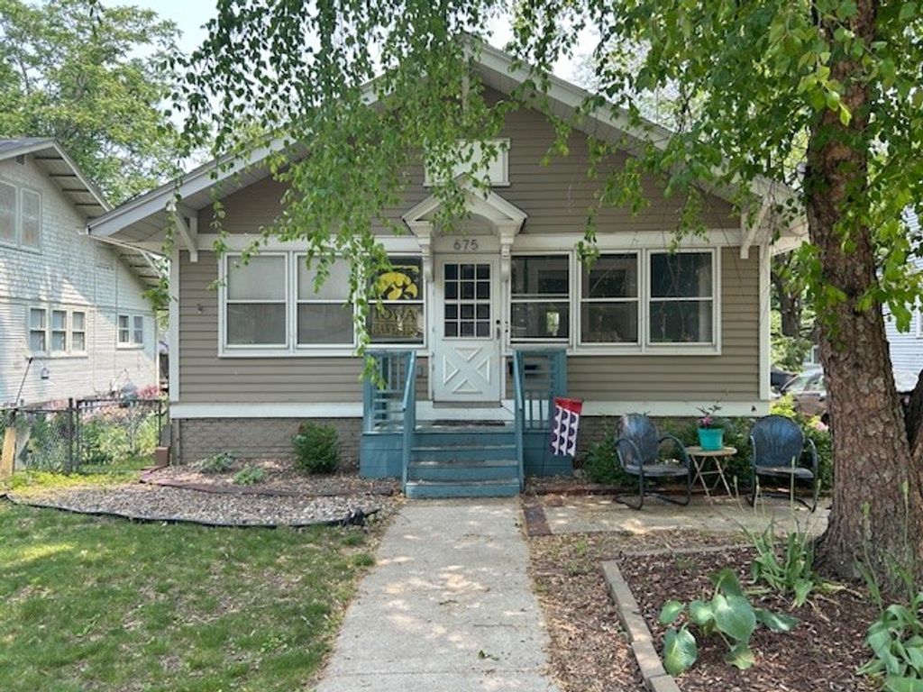 675 34th Street, Des Moines, IA 50312