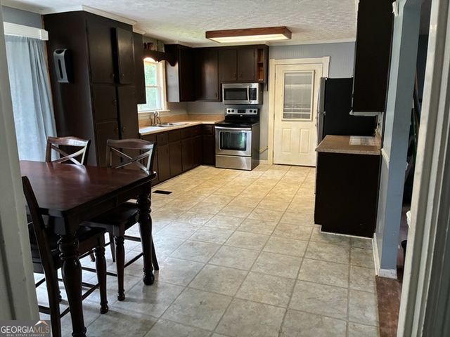 4148 Highway 162 S, Covington, GA 30016